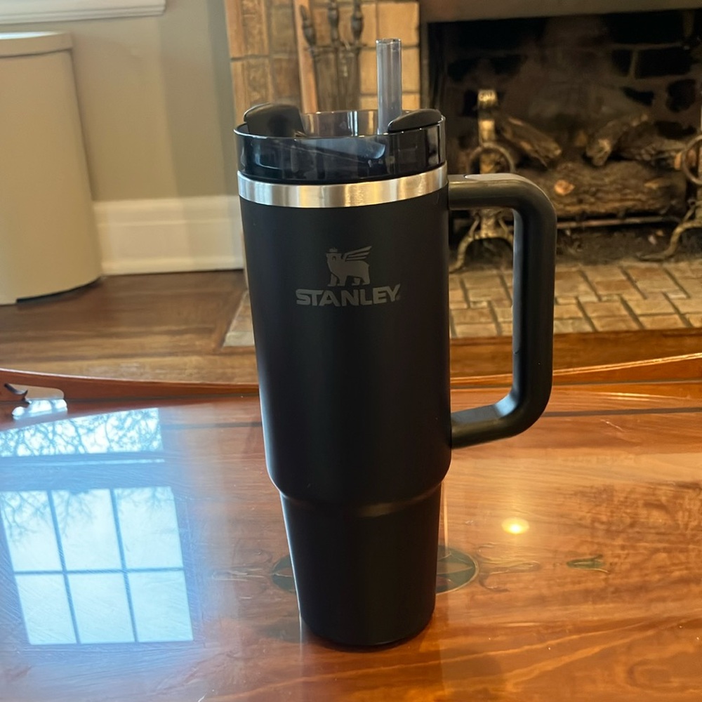 Stanley Black Tumbler with Handle
